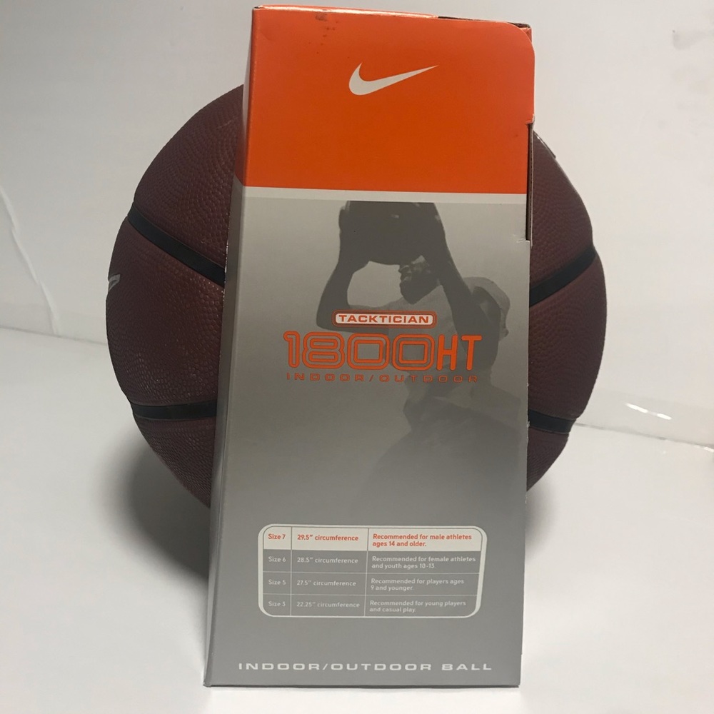 Nike 500 Indoor/Outdoor Size 7 Basketball - Picture 2 of 5